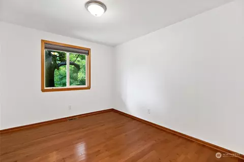 Bedroom - 5717 Cady Rd, Everett, WA 98203 photo 4 of 4