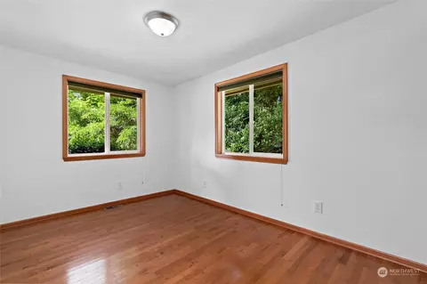 Bedroom - 5717 Cady Rd, Everett, WA 98203 photo 3 of 4