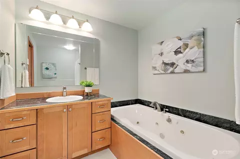 Bath - 5717 Cady Rd, Everett, WA 98203 photo 2 of 3