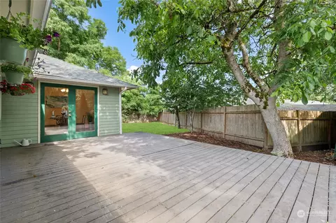 Exterior - 5717 Cady Rd, Everett, WA 98203 photo 3 of 8