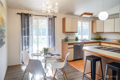Dining - 7610 E Street St E, Tacoma, WA 98404 photo 1 of 2
