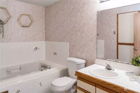 Bath - 7610 E Street St E, Tacoma, WA 98404 photo 2 of 4