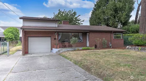 3615 N 15th St, Tacoma, WA 98406
