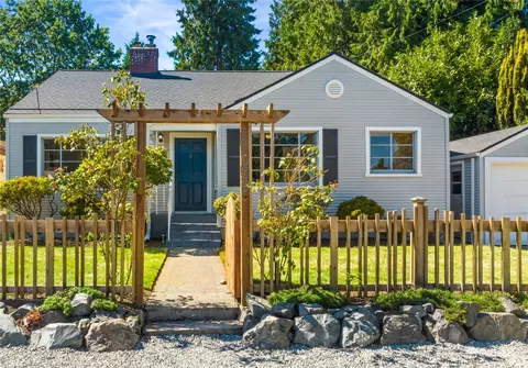 11039 Dayton Ave N, Seattle, WA 98133