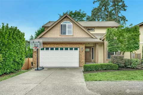 1015 N 29th St, Renton, WA 98056