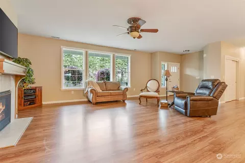 133 Hawks View Dr, Winlock, WA 98596 photo 4