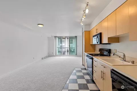 1100 106th Ave NE #601, Bellevue, WA 98004