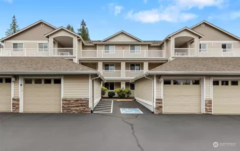 15611 18th Ave W #F102, Lynnwood, WA 98087