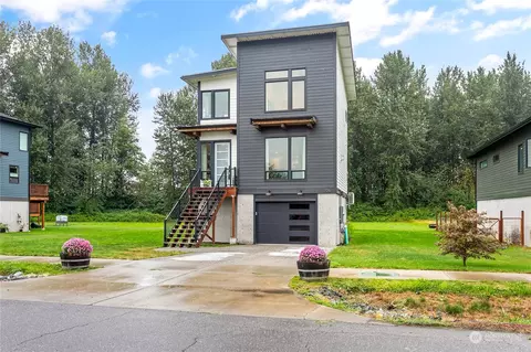 706 Garfield St, Sumas, WA 98295