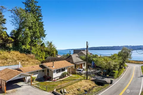 4739 Glendale Rd, Clinton, WA 98236