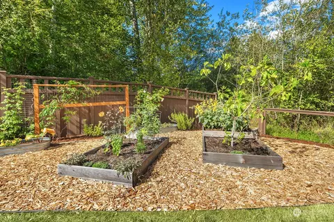 Exterior - 3613 182nd St SE, Bothell, WA 98012 photo 7 of 9