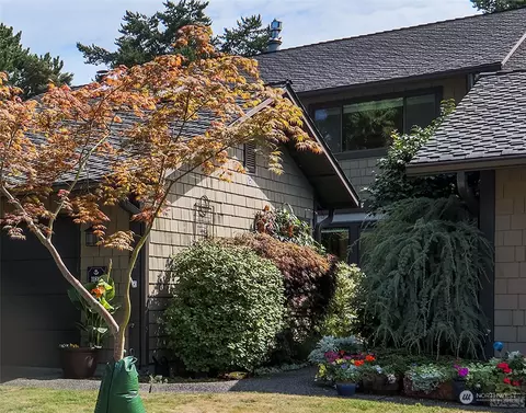 11818 Stendall Pl N, Seattle, WA 98133