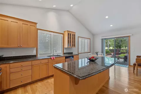 210 E Soderberg Rd, Allyn, WA 98524 photo 8