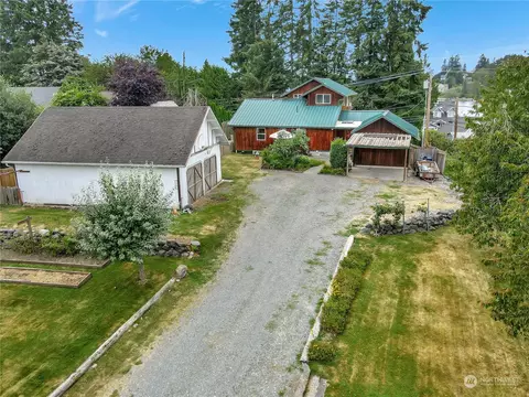 1307 E Lakeshore Dr, Lake Stevens, WA 98258