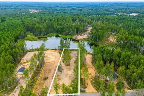 790 W Clear Lake Dr, Shelton, WA 98584