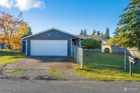17410 E Spanaway Ln, Spanaway, WA 98387