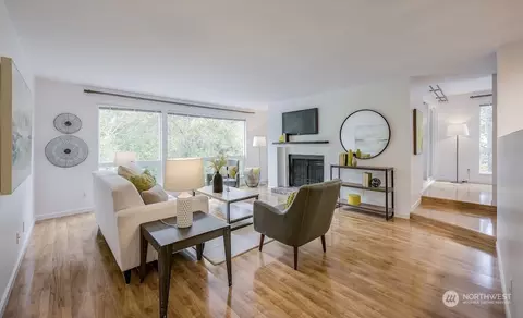 2510 W Manor Pl #213, Seattle, WA 98199