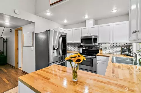 Kitchen - 24107 30th Avenue Ct E, Spanaway, WA 98387 photo 2 of 3