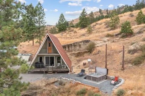 2250 Halvorson Canyon Rd, Wenatchee, WA 98801
