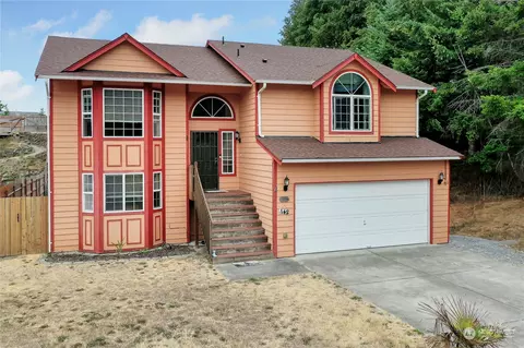 142 Curtis Ln, Eatonville, WA 98328