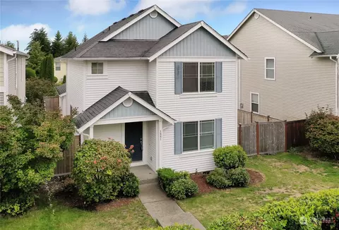1881 Johnson St, Dupont, WA 98327