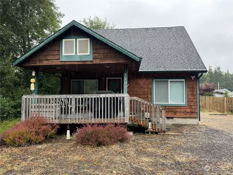 1703 147th Pl, Long Beach, WA 98631