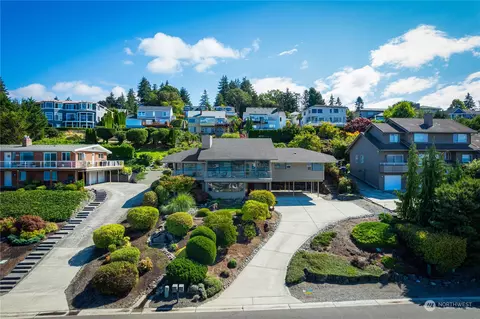 3533 Soundview Dr W, University Place, WA 98466