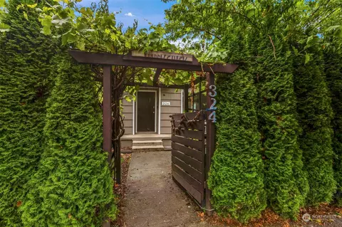 324 Williams Ave N, Renton, WA 98057