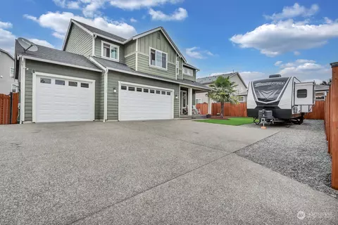 17715 115th St E, Bonney Lake, WA 98391