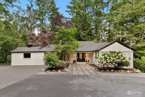 18304 28th Ave NE, Lake Forest Park, WA 98155