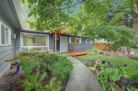 19008 78th Pl W, Edmonds, WA 98026