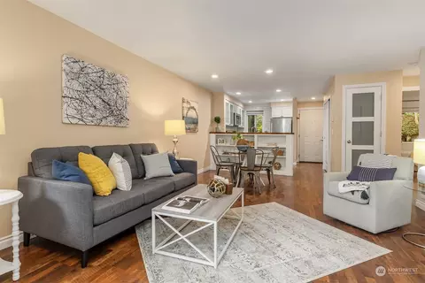 15533 Waynita Way NE #A206, Bothell, WA 98011