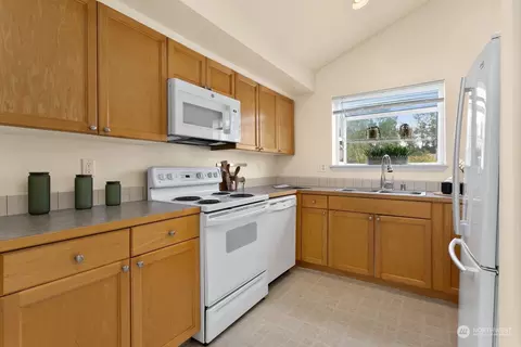 1522 196th St SE #C102, Bothell, WA 98012 photo 9