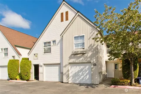 6711 S 239th Pl #E107, Kent, WA 98032