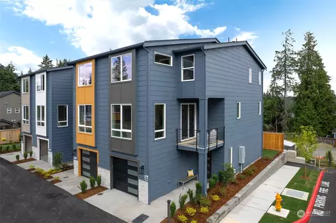 111 161st Pl SE #B-2, Bothell, WA 98012