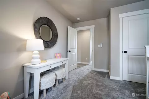 Entry Way - 111 161st Pl SE #B-2, Bothell, WA 98012 photo 4 of 4