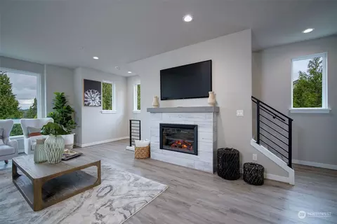Living - 111 161st Pl SE #B-2, Bothell, WA 98012 photo 2 of 4