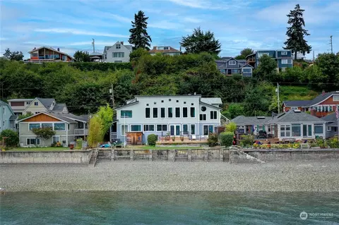 1123 Shore Dr, Bremerton, WA 98310