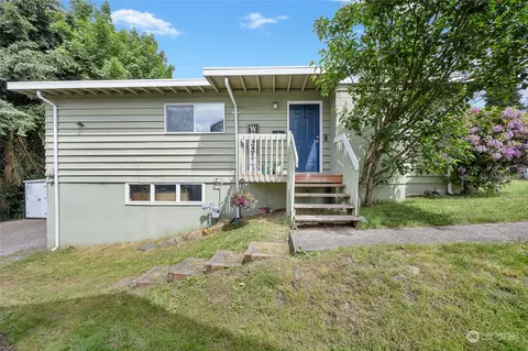 810 S Stevens St, Tacoma, WA 98405