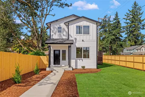 1612 112th St S, Tacoma, WA 98444