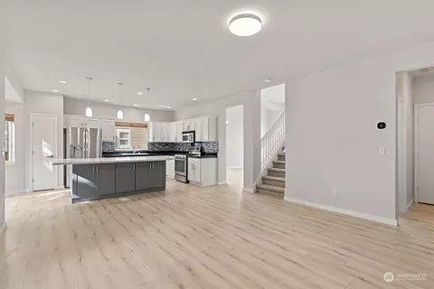 Living - 13412 43rd Ave SE, Mill Creek, WA 98012 photo 4 of 7