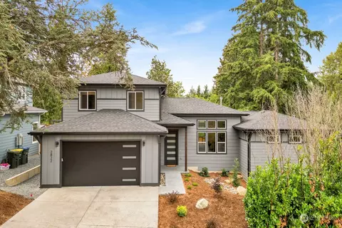 2822 Lakeway Dr, Bellingham, WA 98229