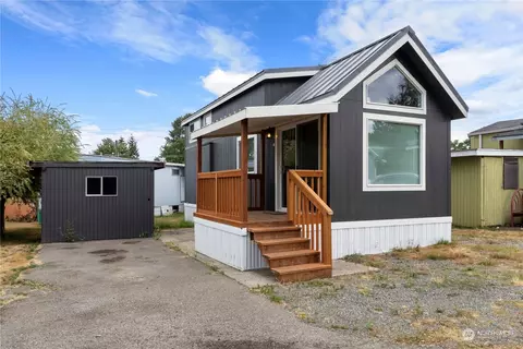 159 136th St S #31, Parkland, WA 98444