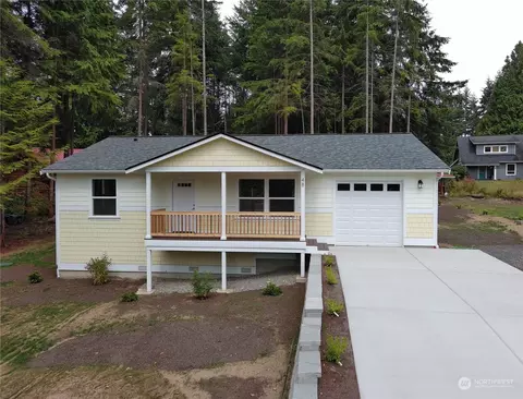48 Seattle Dr, Port Ludlow, WA 98365