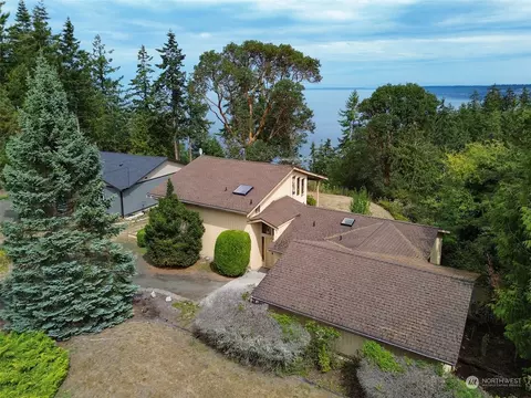 51 Huckleberry, Sequim, WA 98382