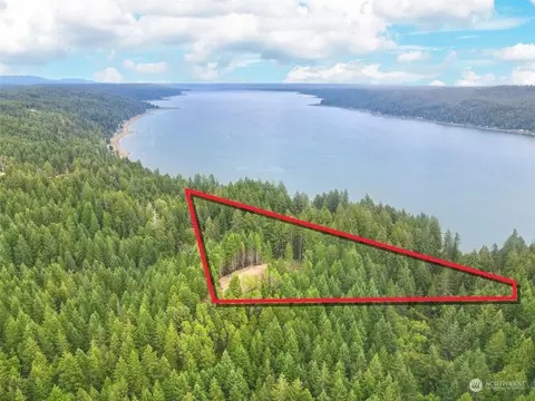 400 NE Korpi Dr, Belfair, WA 98528