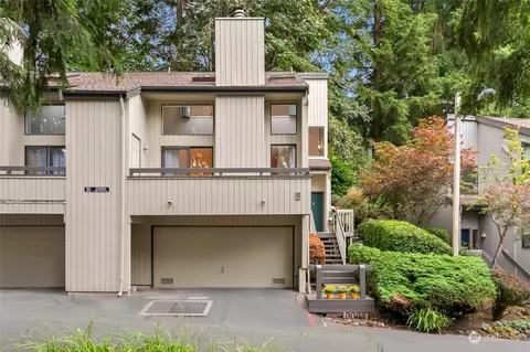 3520 108th Pl NE #2, Bellevue, WA 98004