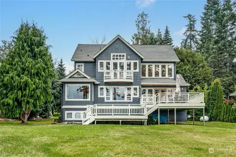 3034 Mabana Heights Rd, Camano Island, WA 98282