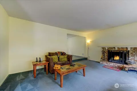 10451 NE 204th Pl, Bothell, WA 98011 photo 6