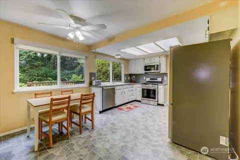 10451 NE 204th Pl, Bothell, WA 98011 photo 15